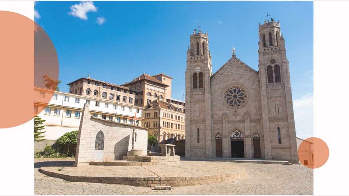 VISITE AU MUSÉE DE LA CATHÉDRALE ANDOHALO